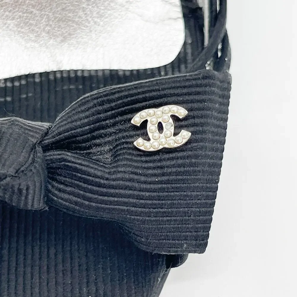 Chanel Vintage Karl Lagerfeld Y2K Grosgrain Bow Pearl CC Peep Toe Heels EU 37